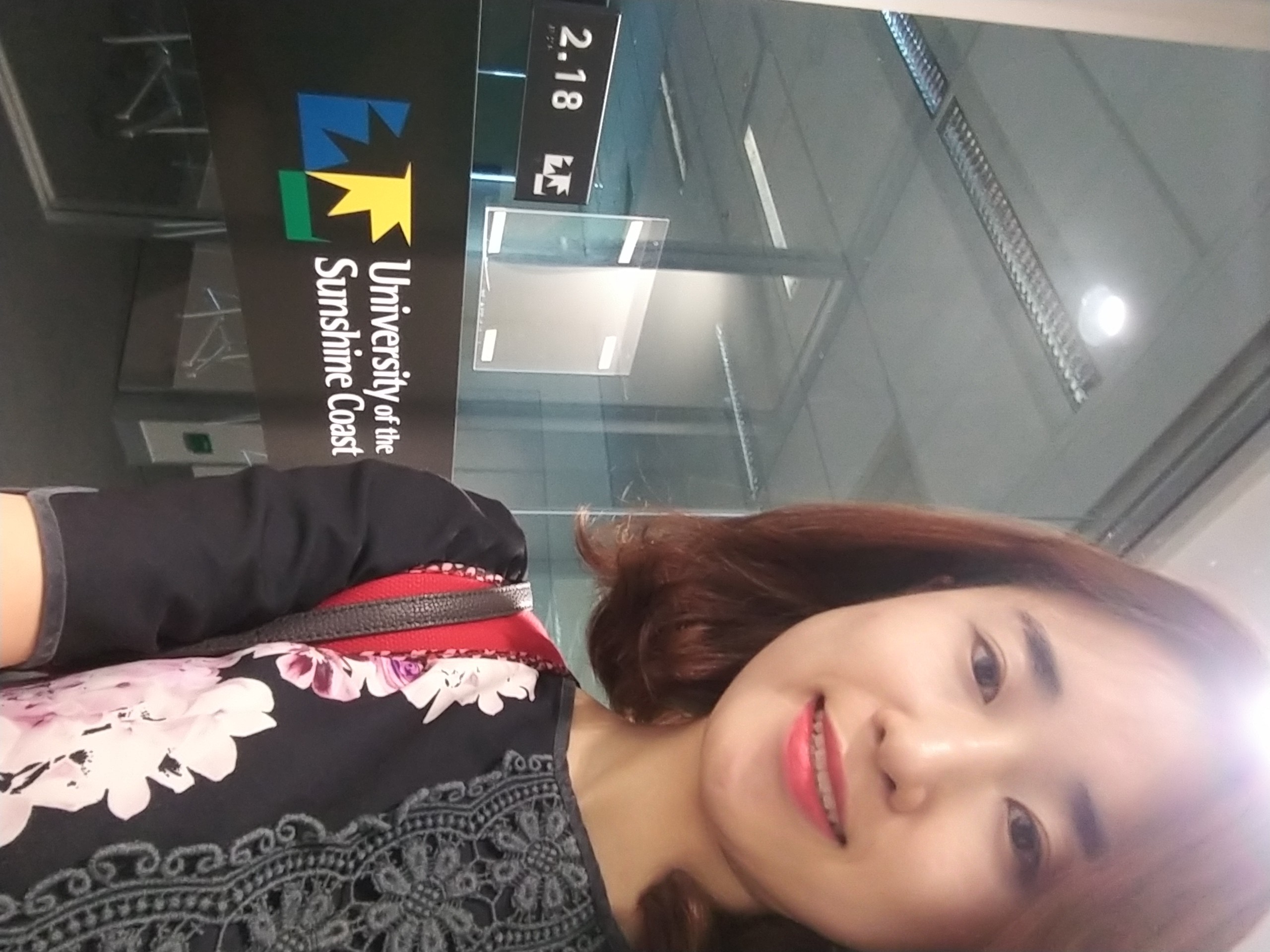 University of the Sunshine Coast 사인